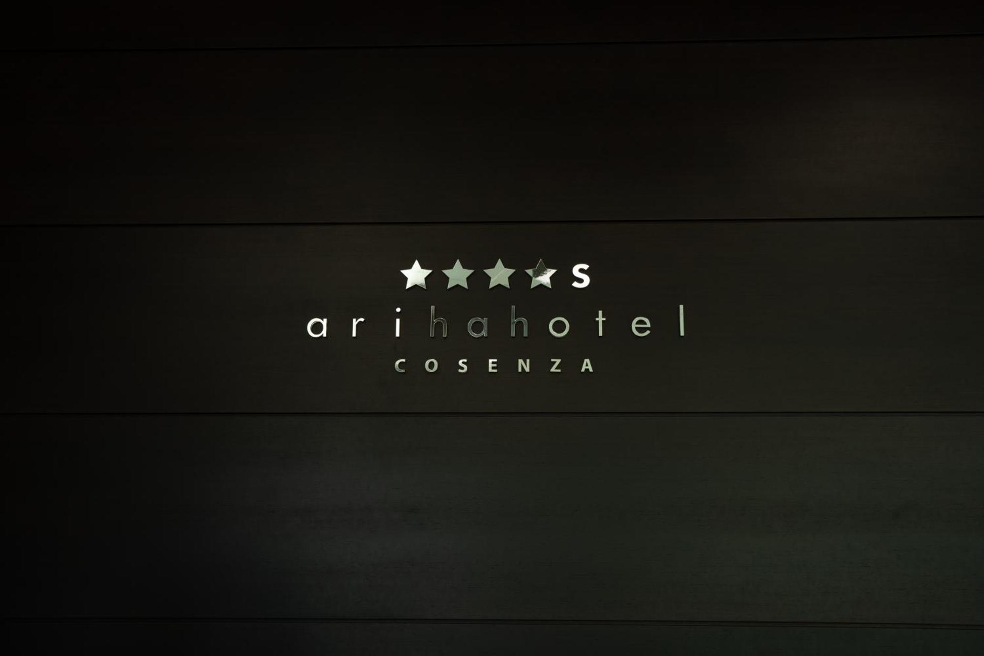 Ariha Hotel Cosença Exterior foto